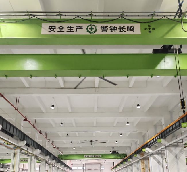 Shanghai Yushi Technology Development Co., Ltd. ligne de production du fabricant